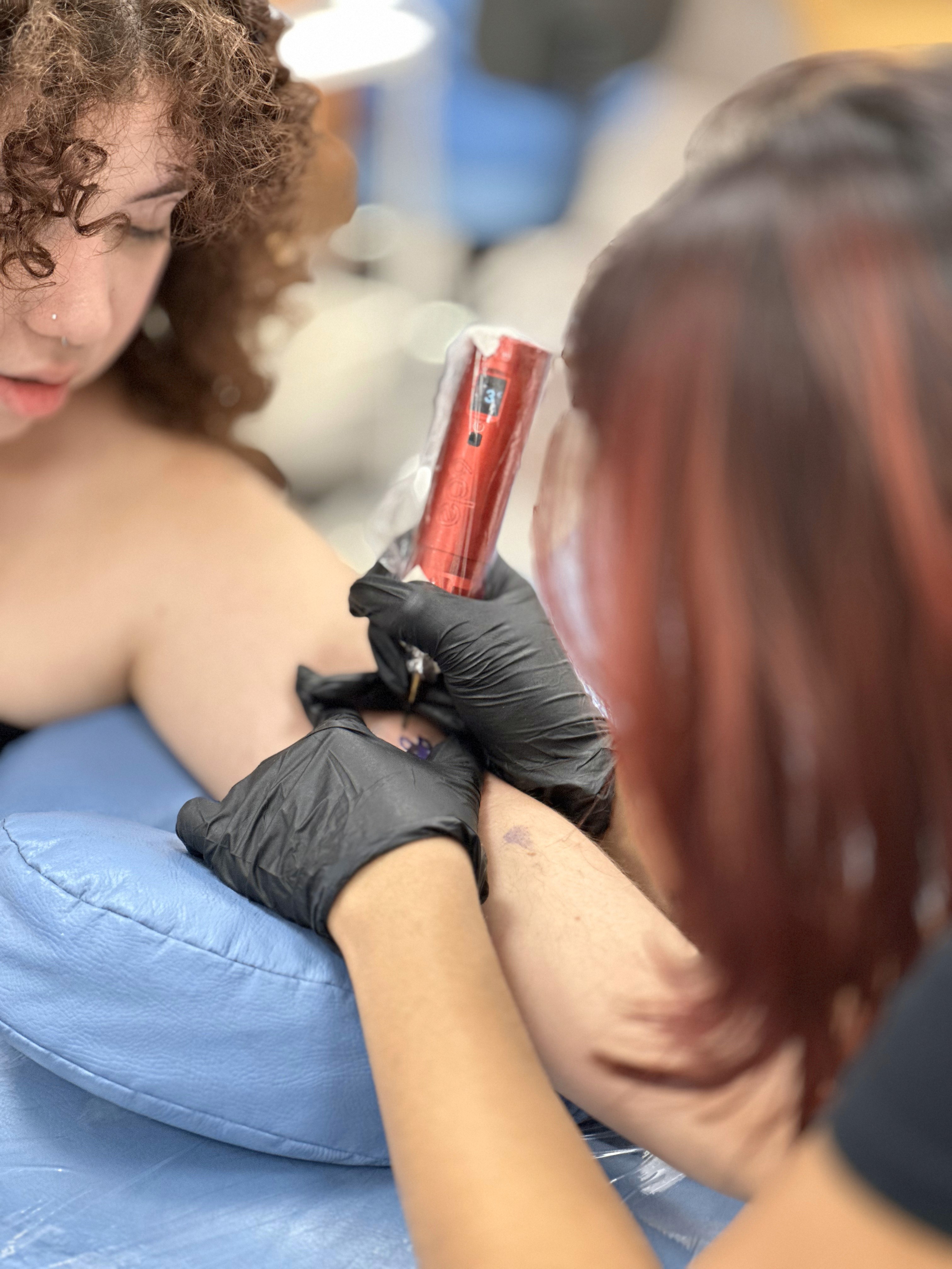 FLASH TATTOO/BODY PIERCING